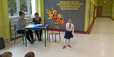Powiększ grafikę: miedzynarodowy-dzien-jezyka-ojczystego-w-klasach-0-iii-175480.jpg