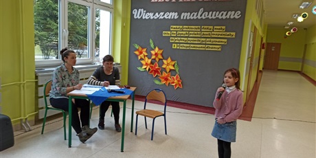 Powiększ grafikę: miedzynarodowy-dzien-jezyka-ojczystego-w-klasach-0-iii-175484.jpg