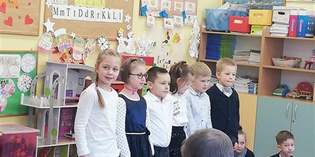 Powiększ grafikę: Dzień Babci i Dziadka