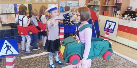 Powiększ grafikę: Spotkanie przedszkolaków z funkcjonariuszami Straży Miejskiej
